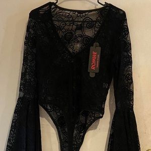 SOLD 🖤Black sheer lace body suit